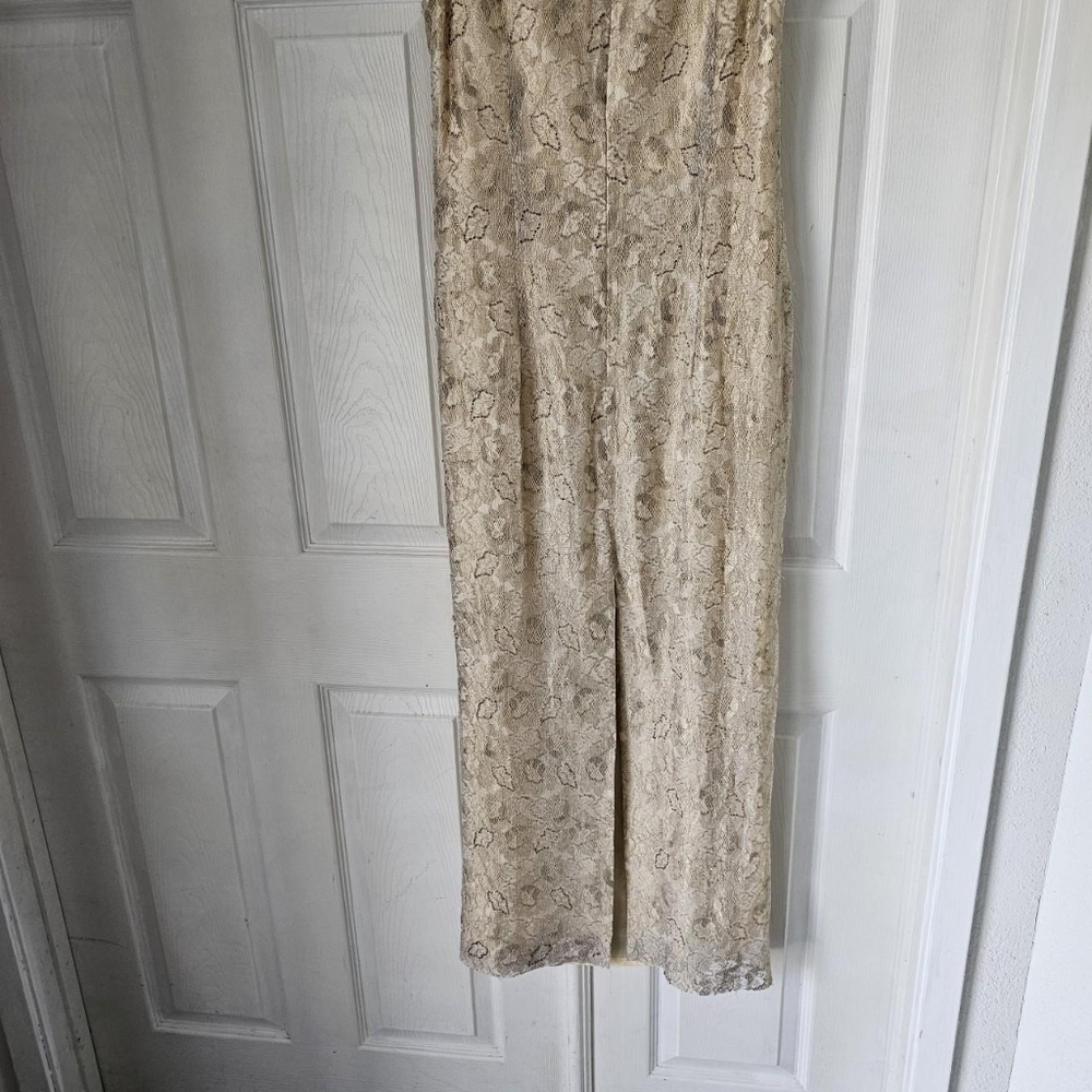 Golden lace formal dress - Picture 6 of 7